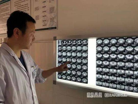 社交圈:抛开裁判问题 火箭G1是否比勇士更出色?_API服务器